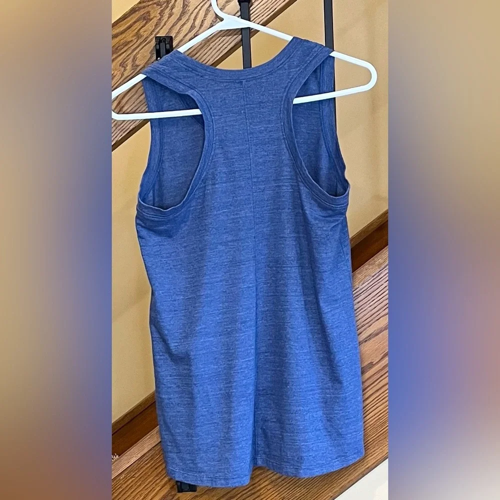 The North Face Tank Racer Back Graphic heathered Blue SZ. Sm Women’s - Picture 2 of 11